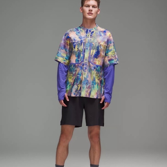 Lululemon Water-Repellent Hiking Short Sleeve Shirt Size Large - Picture 1 of 9